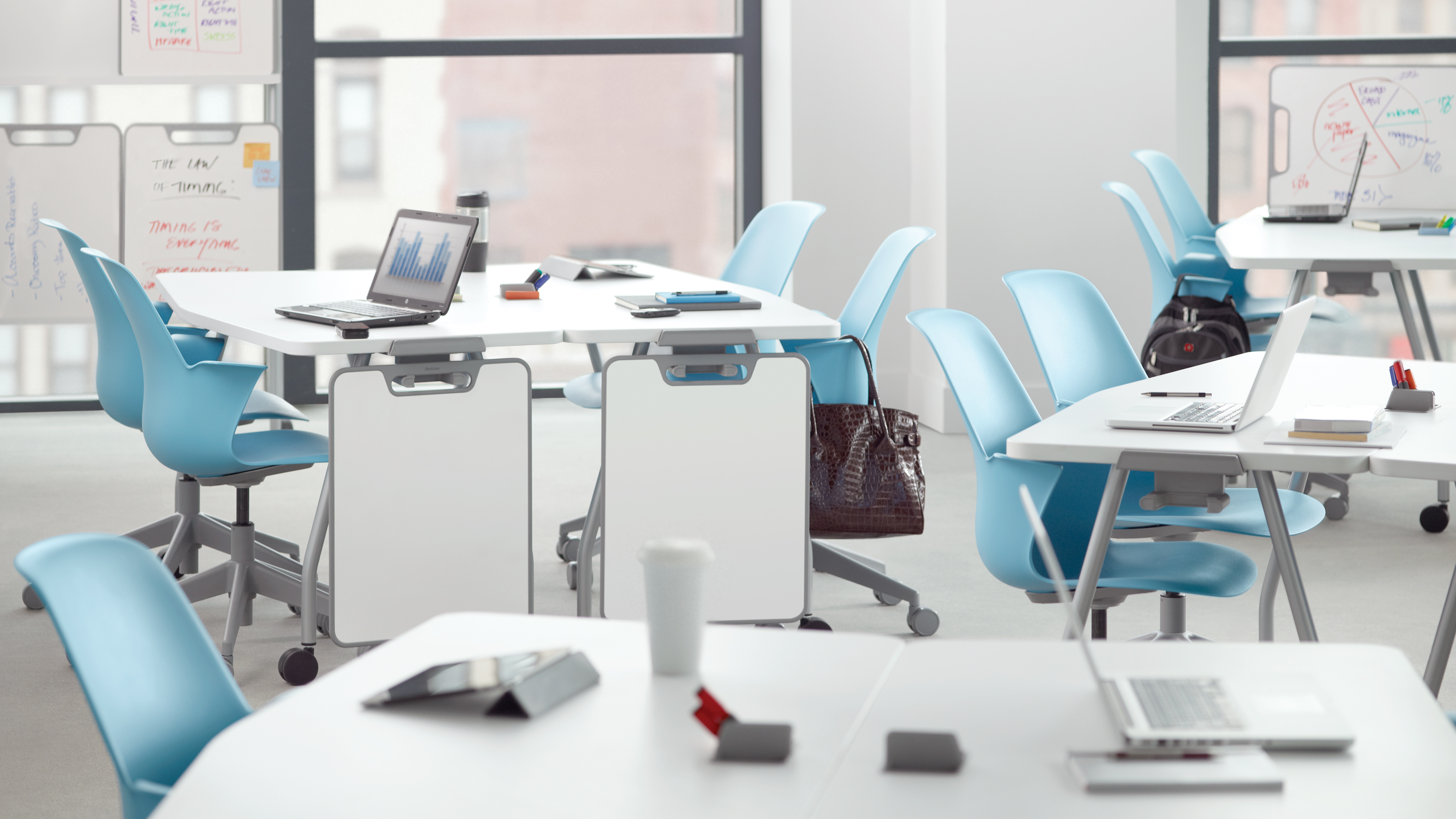 node chair with wheels